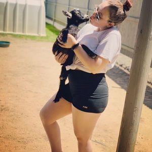 Meet your Posher, Jenn